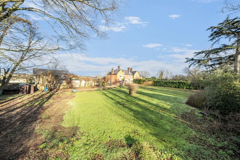 Images for High Street, Syresham, NN13