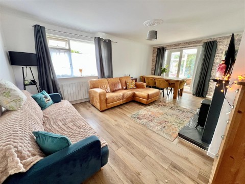 Click the photo for more details of Brighstone, Isle of Wight