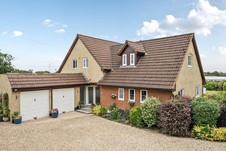 Click the photo for more details of Tower Cross, Honiton