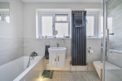 Images for Axe Valley Close, Axminster