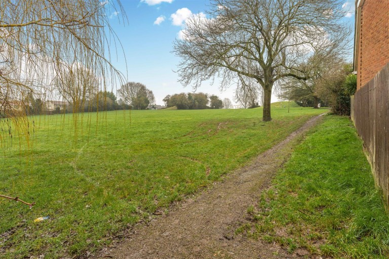 Images for Hastings Close, Banbury - ground floor annexe