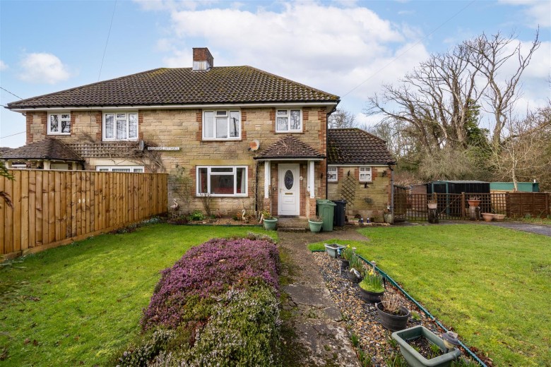 Click the photo for more details of Thorley, Isle of Wight