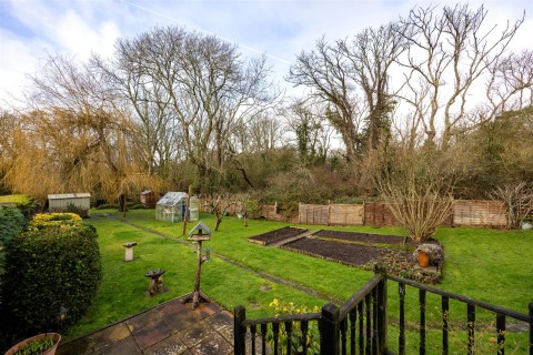 Click the photo for more details of Thorley, Isle of Wight