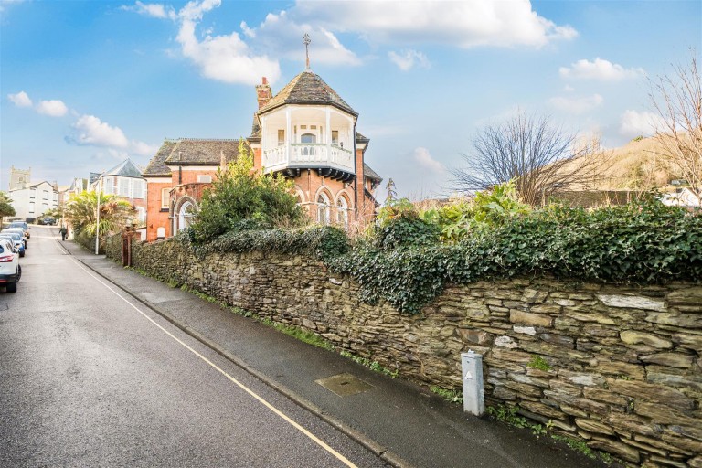 Images for 1, Brookdale Avenue, Ilfracombe