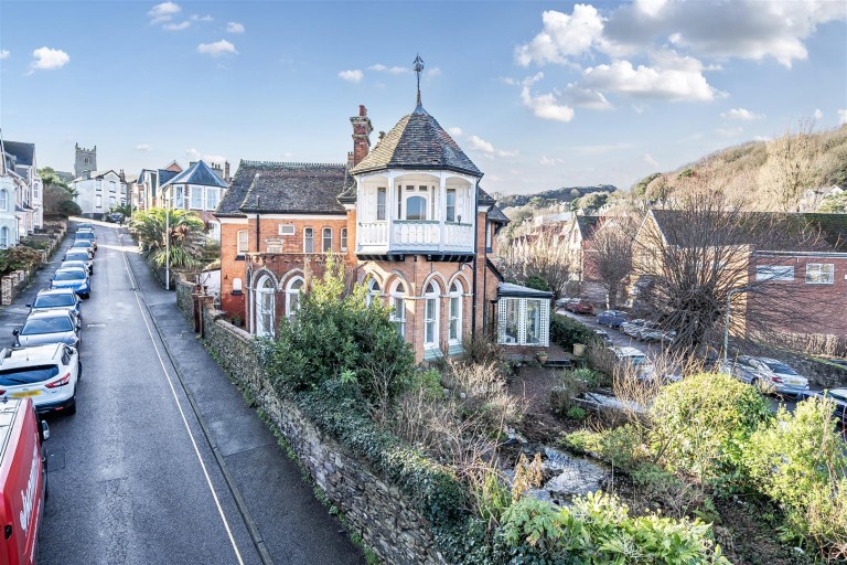 Images for 1, Brookdale Avenue, Ilfracombe