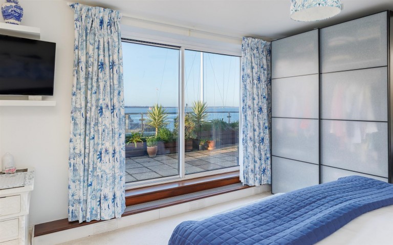 Images for Cowes, Isle of Wight