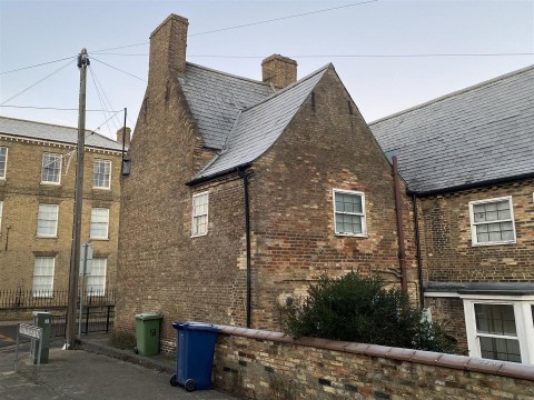 Click the photo for more details of High Street, Chatteris