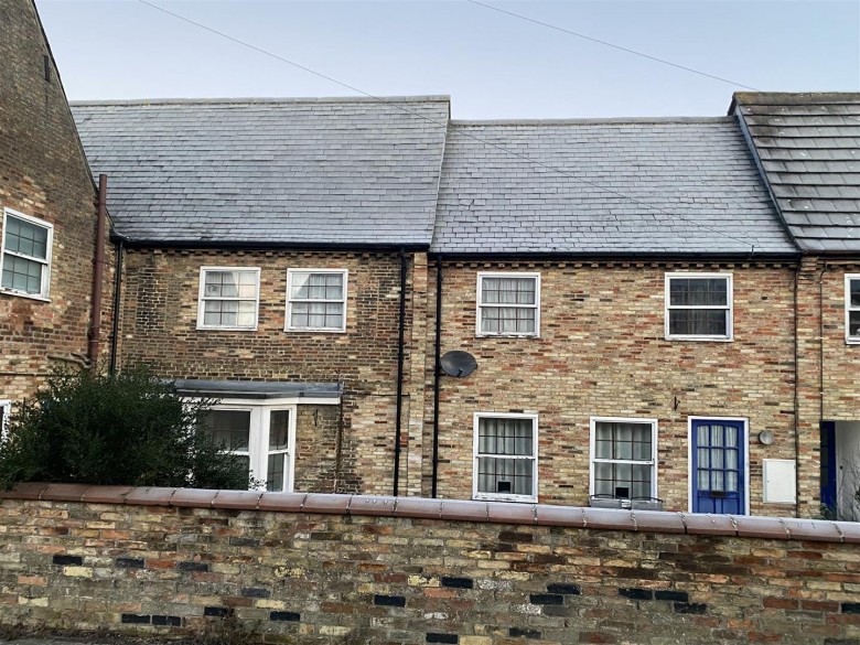 Click the photo for more details of High Street, Chatteris