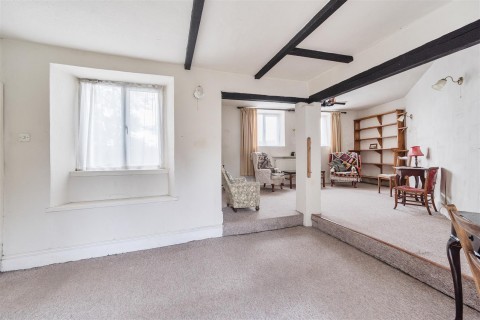 Click the photo for more details of Lower Town, Sampford Peverell, Tiverton