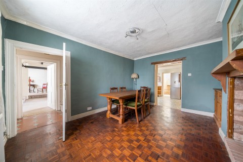 Click the photo for more details of Lower Town, Sampford Peverell, Tiverton