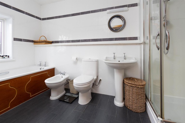 Images for 4 Kilsby Road, Barby, Rugby