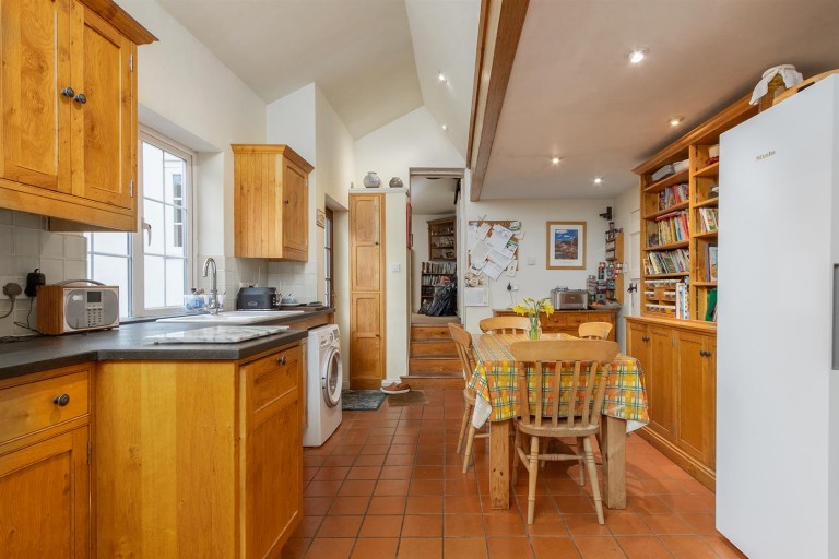 Images for 4 Kilsby Road, Barby, Rugby