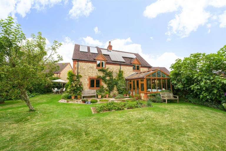 Images for The Green, Church Stowe, NN7