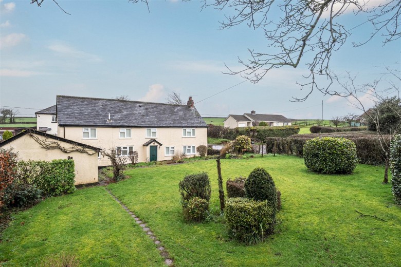 Click the photo for more details of Washfield, Tiverton