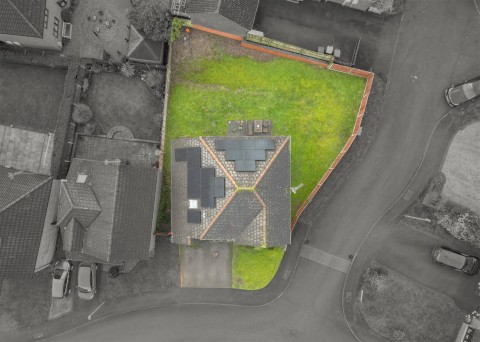 Click the photo for more details of Mulberry Way, Hartshill, CV10