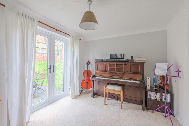 Images for Mulberry Way, Hartshill, CV10