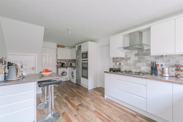 Images for Mulberry Way, Hartshill, CV10