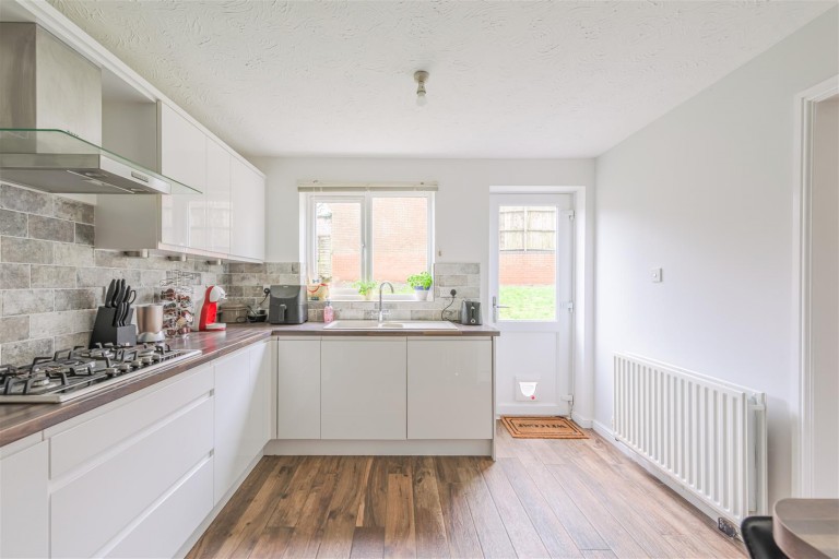 Images for Mulberry Way, Hartshill, CV10