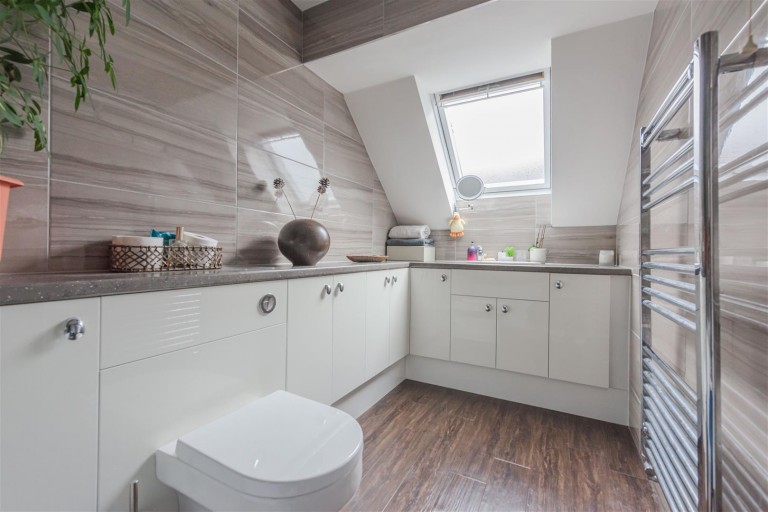 Images for Mulberry Way, Hartshill, CV10