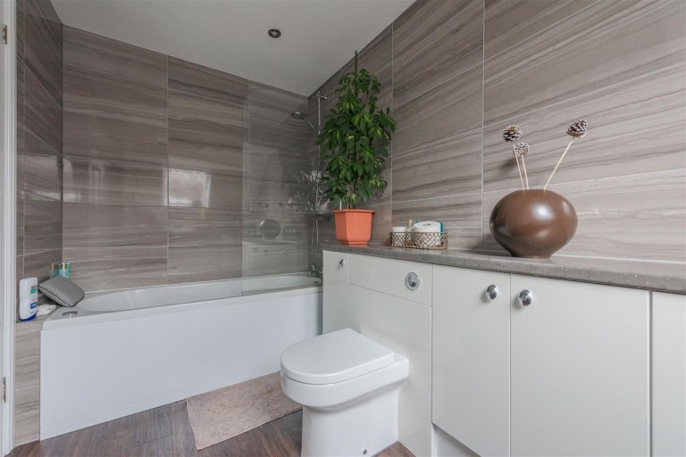 Images for Mulberry Way, Hartshill, CV10