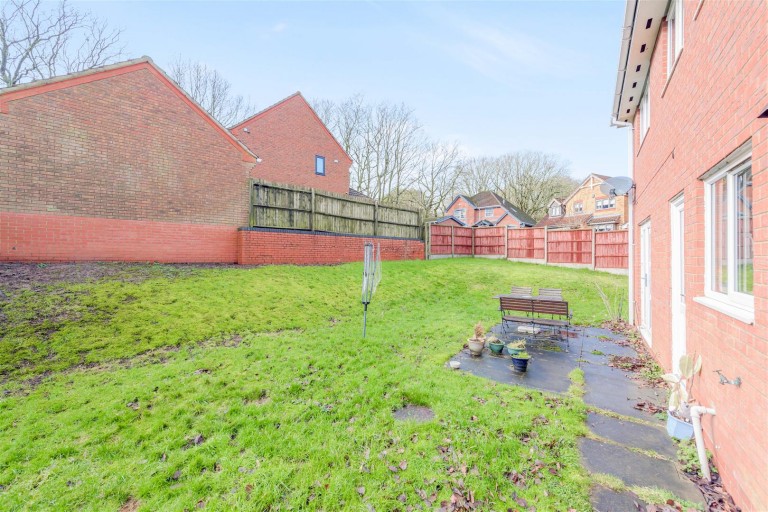 Images for Mulberry Way, Hartshill, CV10