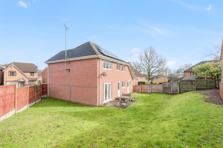 Images for Mulberry Way, Hartshill, CV10