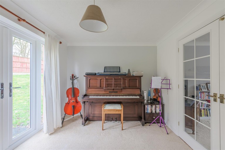 Images for Mulberry Way, Hartshill, CV10