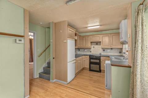 Click the photo for more details of Harlech Close, Banbury