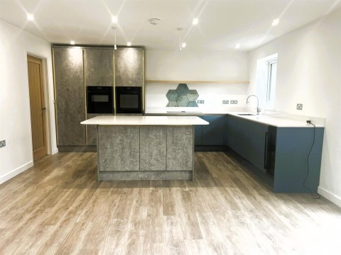 Click the photo for more details of Poltair Close, Barripper, Camborne