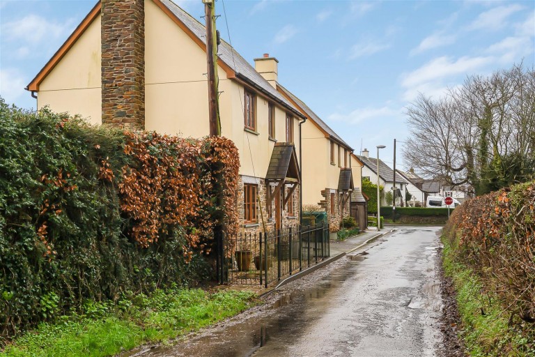 Images for Spreyton, Crediton