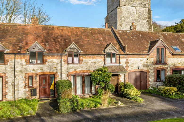 Click the photo for more details of Fields Barn, Winfrith Newburgh, Dorchester