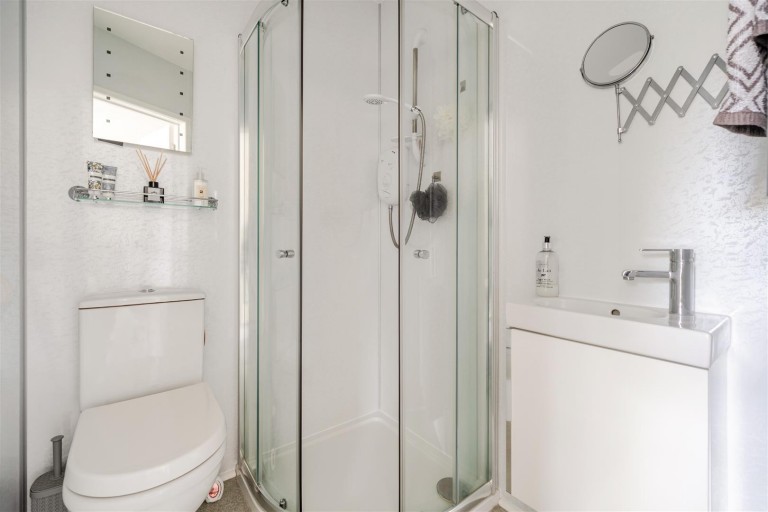 Images for White Cliff Gardens, Blandford Forum