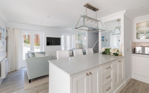 Click the photo for more details of Cowes, Isle of Wight