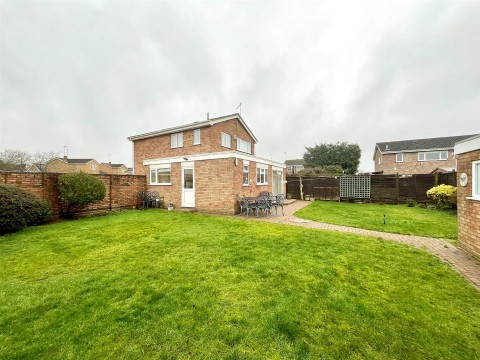 Click the photo for more details of Reynard Way, Northampton, NN2