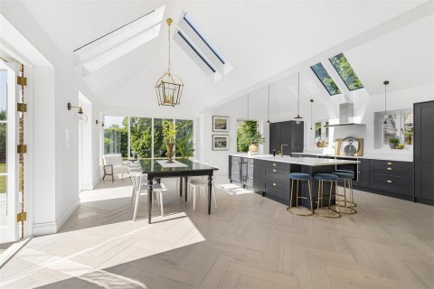 Click the photo for more details of Cambridge Road, Abington, Cambridge