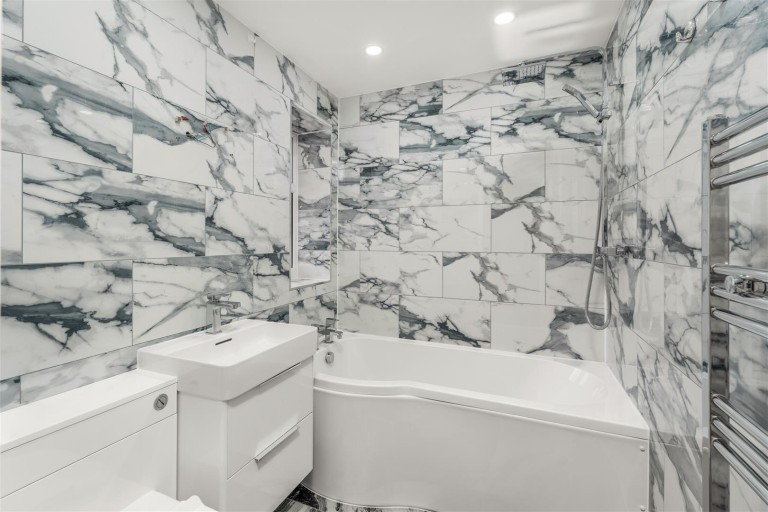 Images for Kingfisher Drive, Banbury