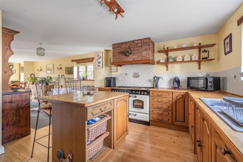 Click the photo for more details of Ashwater, Beaworthy