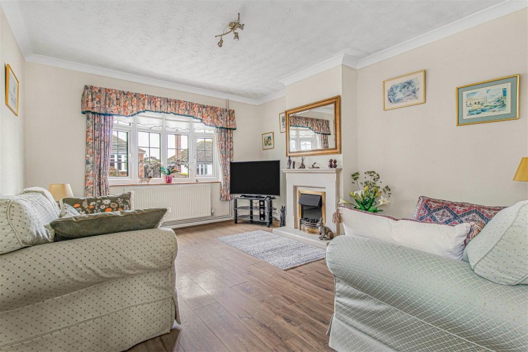 Images for Malvern Close, Newmarket