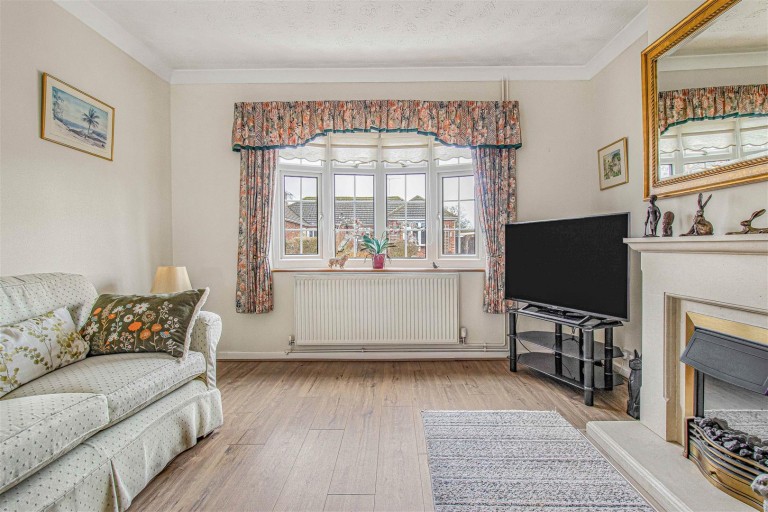 Images for Malvern Close, Newmarket