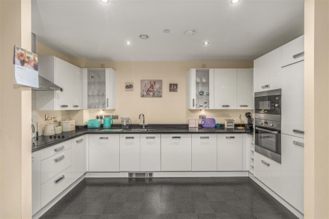 Click the photo for more details of Bath Road, Banbury