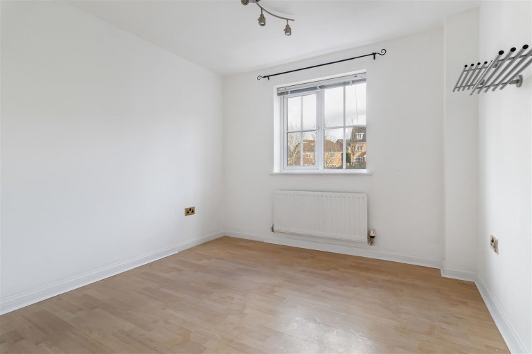 Images for Henry Close, Haverhill