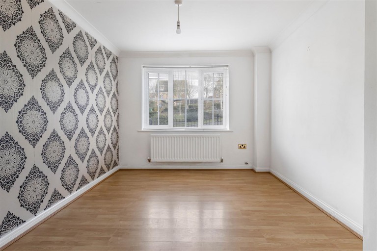 Images for Henry Close, Haverhill