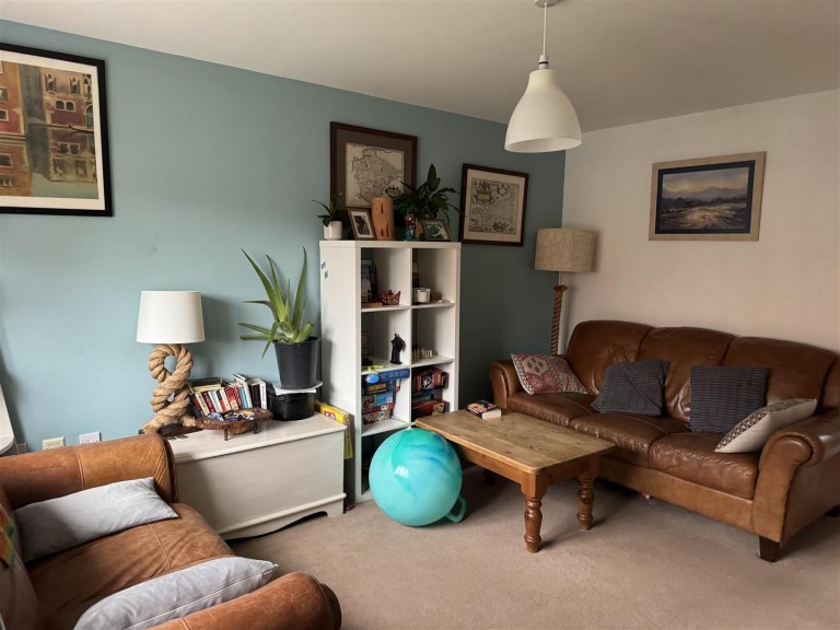 Images for Mills Drive, Wellington