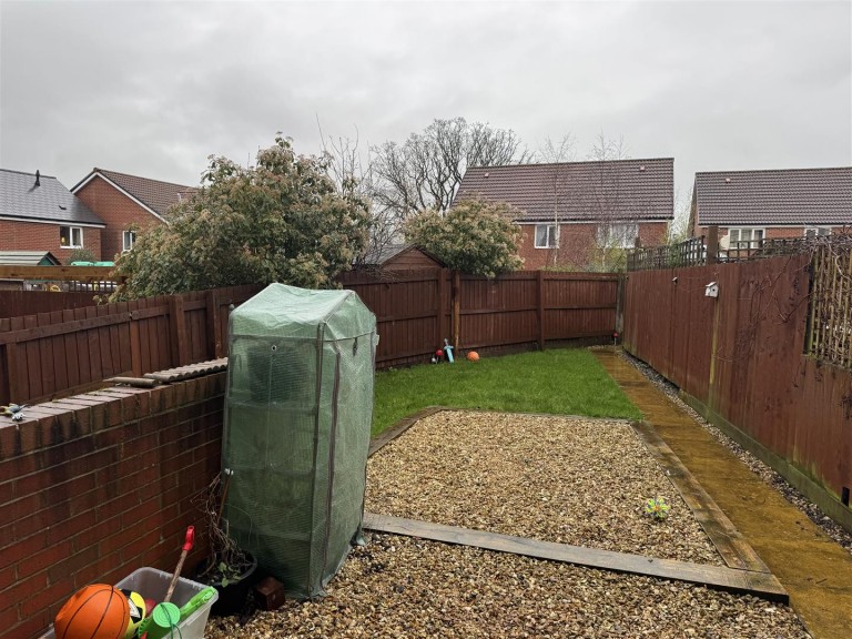 Images for Mills Drive, Wellington