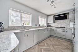 Images for Main Street, Woodend, NN12