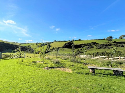 Click the photo for more details of Bratton Fleming, Barnstaple