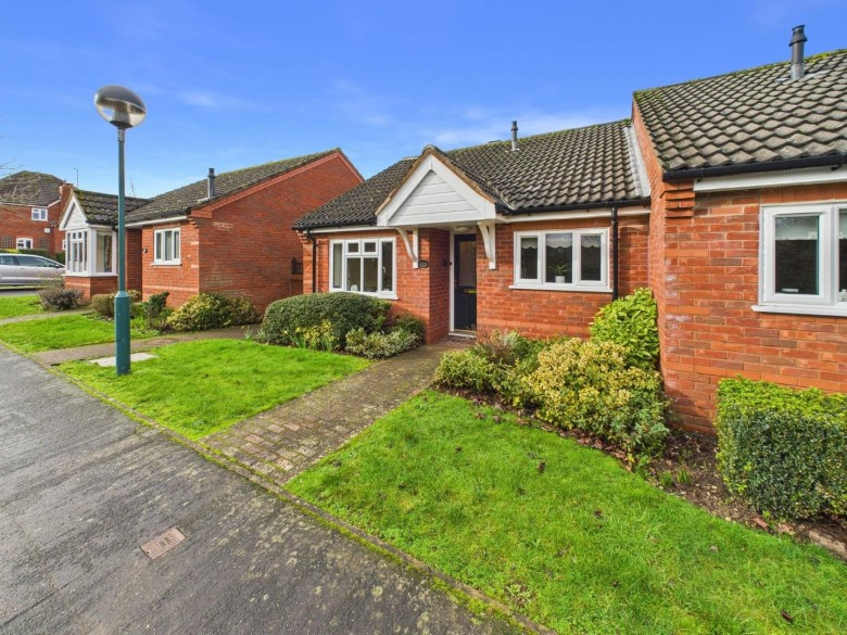 Click the photo for more details of Over 55's bungalow, Sutton Close, Quorn