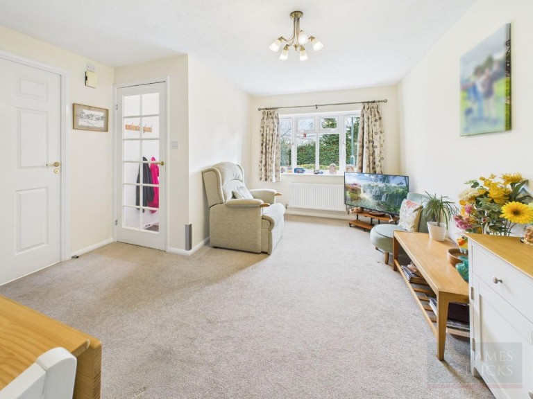 Images for Over 55's bungalow, Sutton Close, Quorn