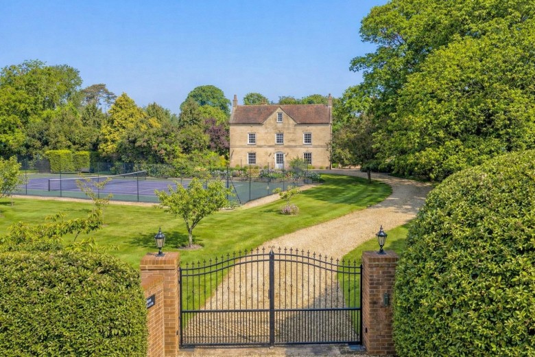 Click the photo for more details of Hough Road, Barkston, Grantham