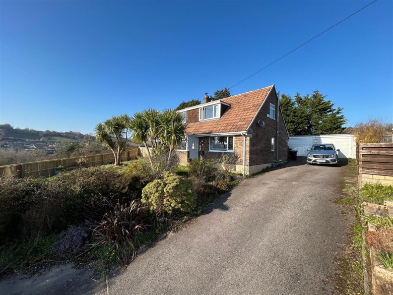 Click the photo for more details of Jessopp Avenue, Bridport